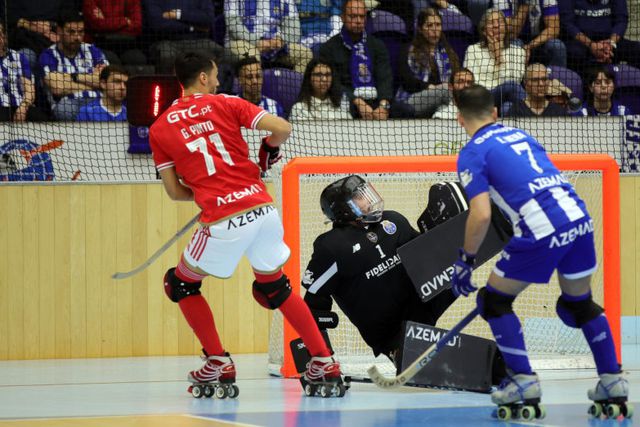 Hoje pode ver em direto na TV...