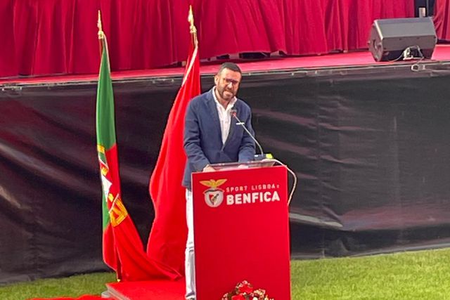 Mauro Xavier pede a Rui Costa que se demita