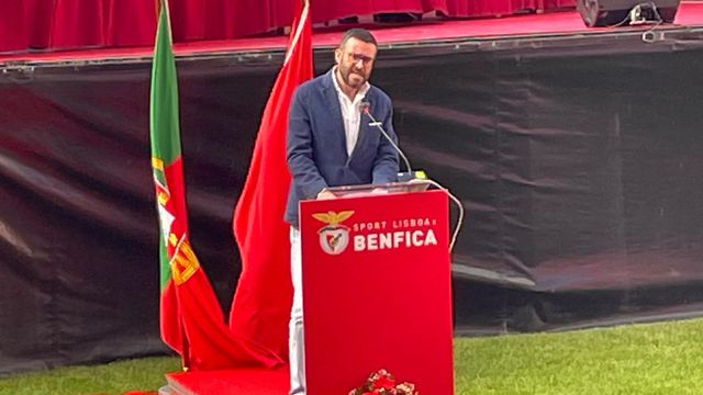 Mauro Xavier pede a Rui Costa que se demita