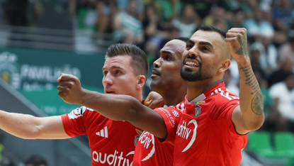 Benfica critica arbitragem do dérbi: «Critérios disciplinares díspares»