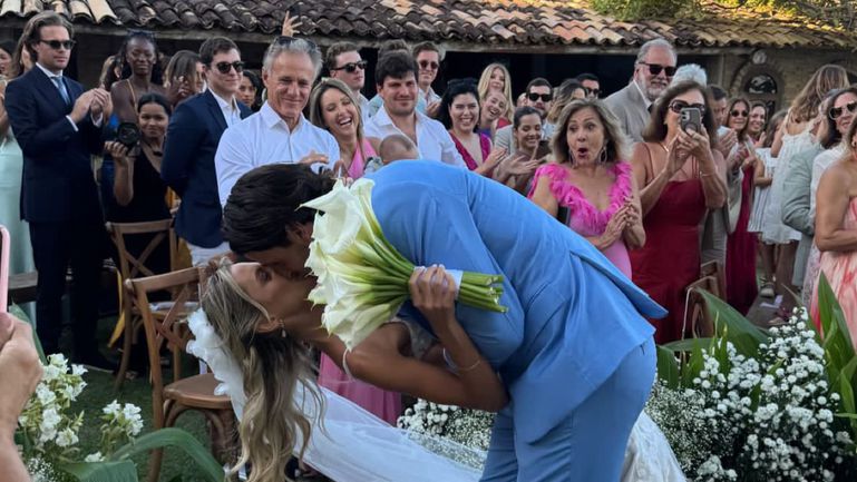 As imagens do casamento de Gonçalo Paciência na Bahia