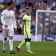 Cristiano Ronaldo a defrontar Sergio Aguero pelo Real Madrid contra o Manchester City