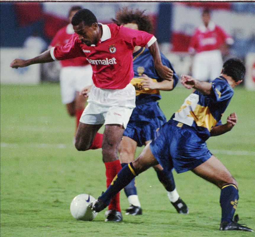 «Nunca vi adeptos como os do Boca Juniors»