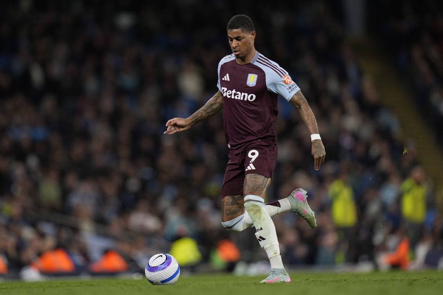 Marcus Rashford esteve cedido pelo Manchester United ao Aston Villa