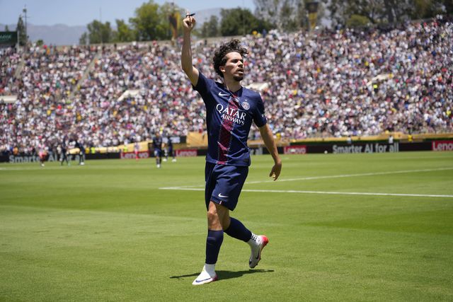 Vitinha eleito Homem do Jogo na vitória do PSG frente ao Atl. Madrid