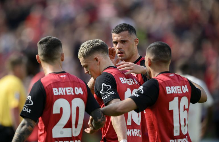 Outro pilar do Leverkusen de saída: Milan ao ataque