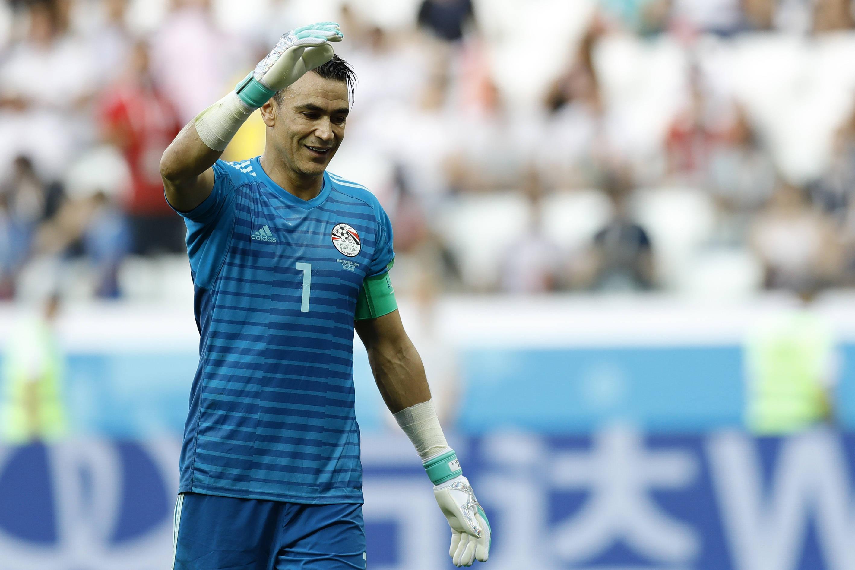 Essam El Hadary, Egito, guarda-redes, 45 anos e 161 dias. Mundial 2018, Arábia Saudita, 2-Egito, 1. Foto IMAGO