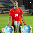 João Rego, criativo do Benfica, exibe prémios de melhor jogador e melhor marcador do Torneio de Toulon/2026 (foto: João Rego/Instagram)