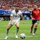 Roberto 'Pico' Lopes em ação frente a Espanha