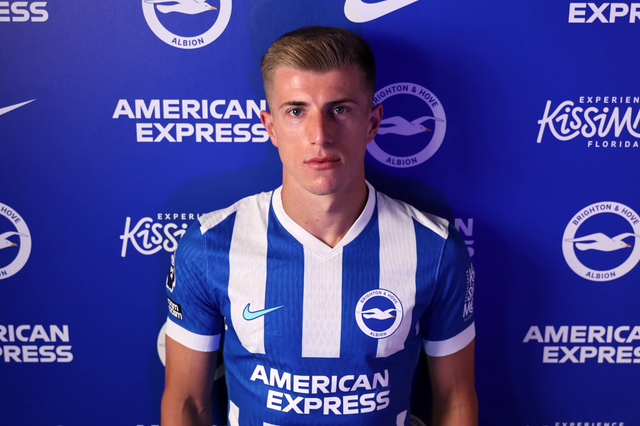 Costinha troca o Olympiakos pela Premier League - Foto: Brighton