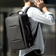 Se procura uma mochila versátil para o seu dia a dia ou para viajar, esta é a escolha certa