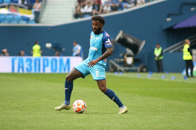 Ex-Sporting na mira do Barcelona para reforçar meio-campo