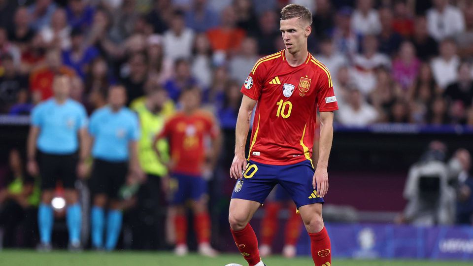 Espanha: Dani Olmo é baixa confirmada frente à Suíça