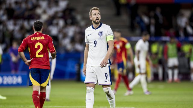 «É difícil explicar o porquê de a Inglaterra não ganhar»