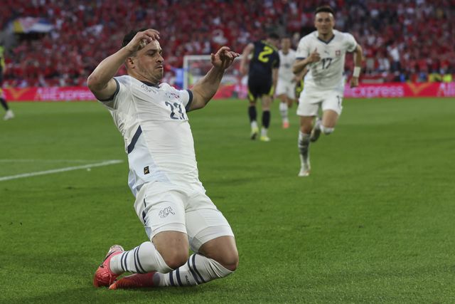 Shaqiri retira-se da seleção da Suíça aos 32 anos