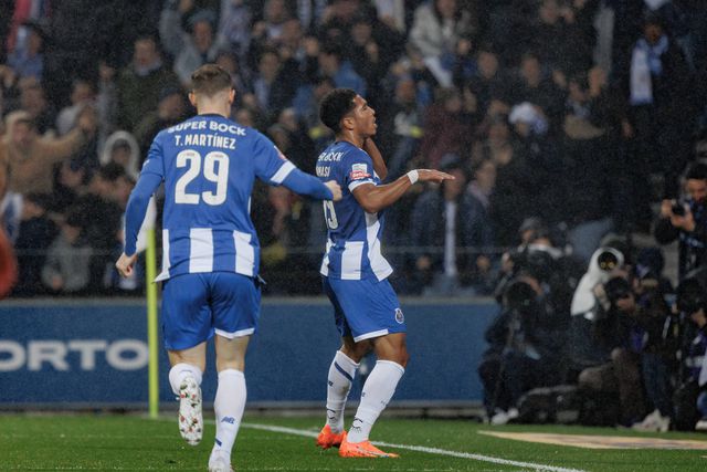 Vídeo: Danny Namaso coloca FC Porto em vantagem