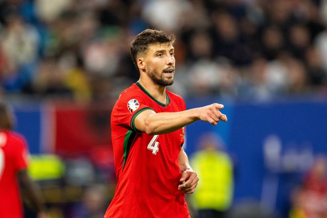 Rúben Dias acerta no melhor jogador do Euro... antes da final