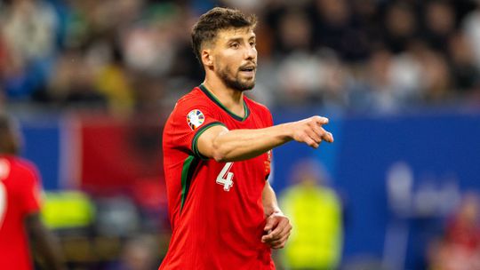 Rúben Dias acerta no melhor jogador do Euro... antes da final