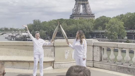 Paris 2024: Rosa Mota «orgulhosa» de transportar a Chama olímpica