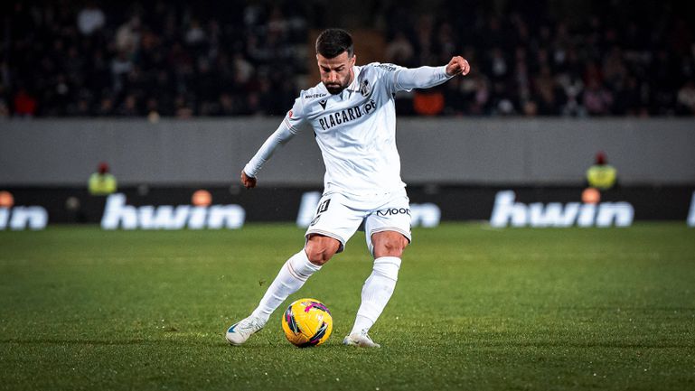Mercado Vitória de Guimarães: Arábia Saudita continua a ser  hipótese real para o 'maestro'