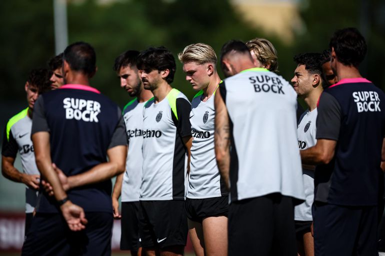 Treino do Sporting com regresso de peso