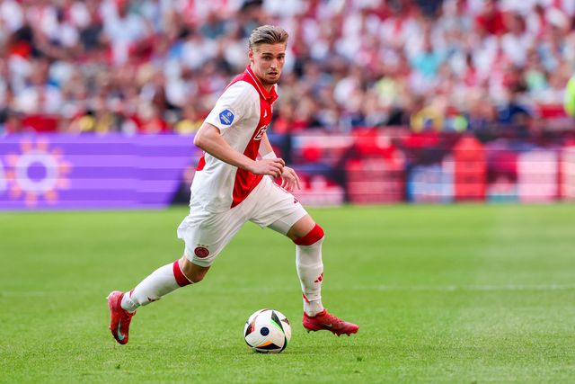 Mercado FC Porto: proposta por Taylor não satisfaz Ajax