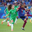 Carla Armengol (à esquerda) pode trocar o futebol espanhol pelo português