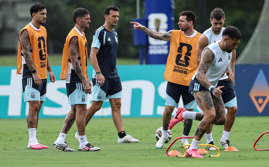 Messi no treino da seleção da Argentina