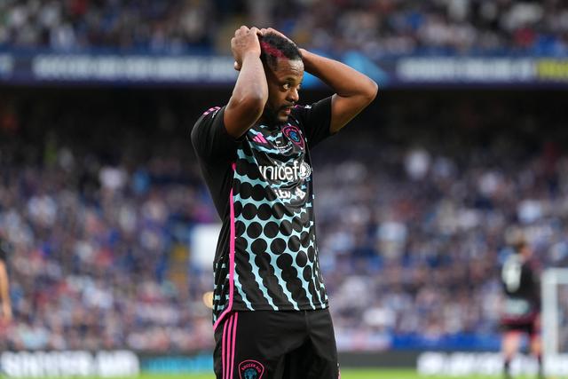 Evra revela raízes caboverdianas: «O meu apelido é Évora, houve um erro»