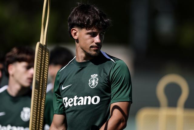 Rafael Nel, na ausência de Suárez, continua a merecer a confiança de Rui Borges para o ataque - Foto: SPORTING CP