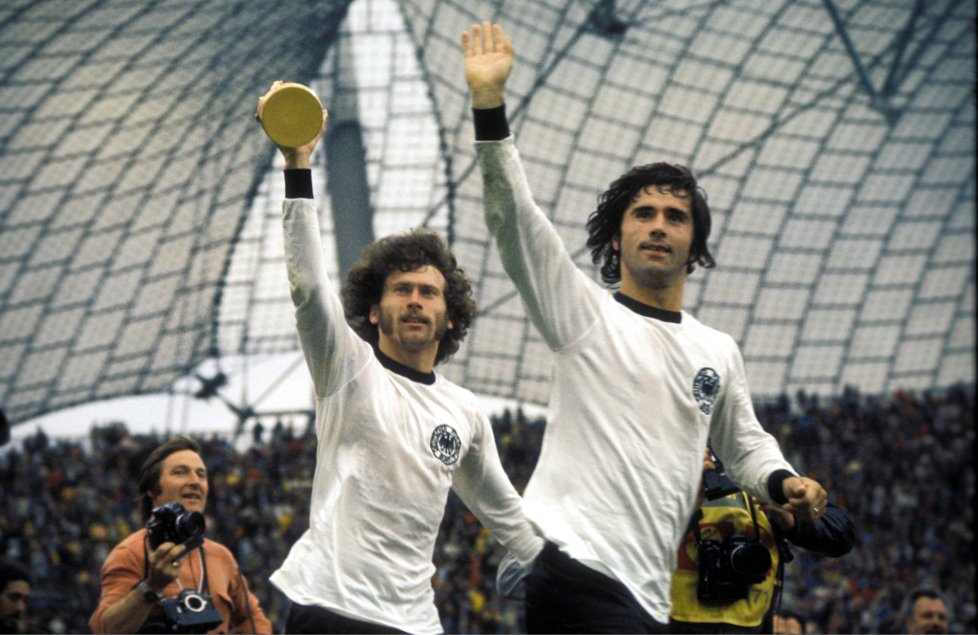 Gerd Muller venceu a Bola de Ouro em 1970, três Taças dos Campeões Europeus seguidas pelo Bayern e o Mundial 1974 pela Alemanha Ocidental - Foto: Imago