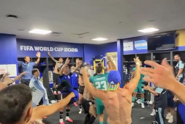 «Um minuto de silêncio...»: Argentina provoca Inglaterra nos festejos