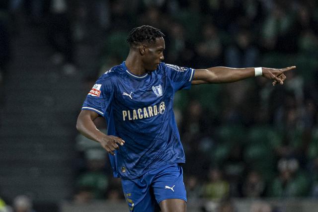 Ibrahima Ba destacou-se no Famalicão e está perto de rumar ao Benfica na temporada que agora se inicia