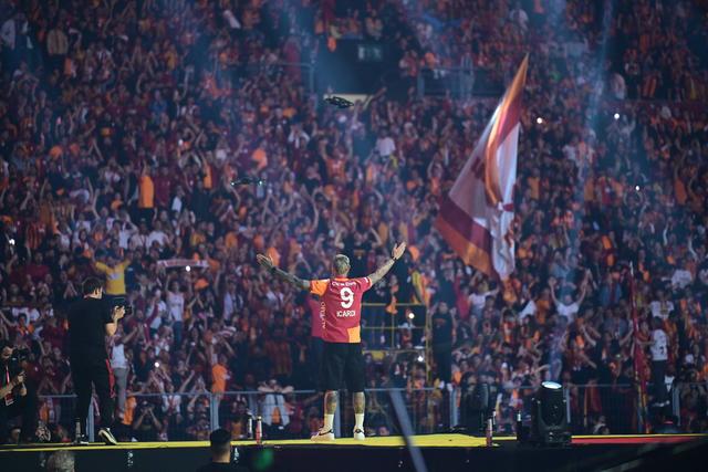 Galatasaray despede-se de uma lenda: «Um amor assim é inesquecível»