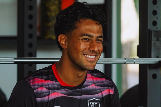 Álvaro Zamora, o novo número 10 dos viriatos - Foto: Académico de Viseu