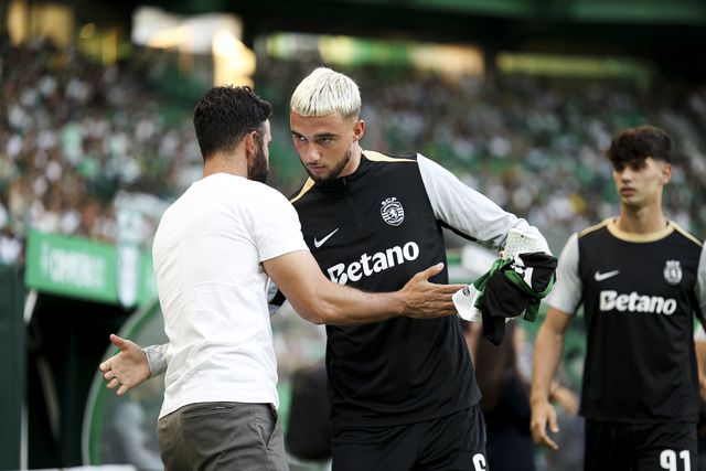 Sporting: Debast na luta para voltar ao onze