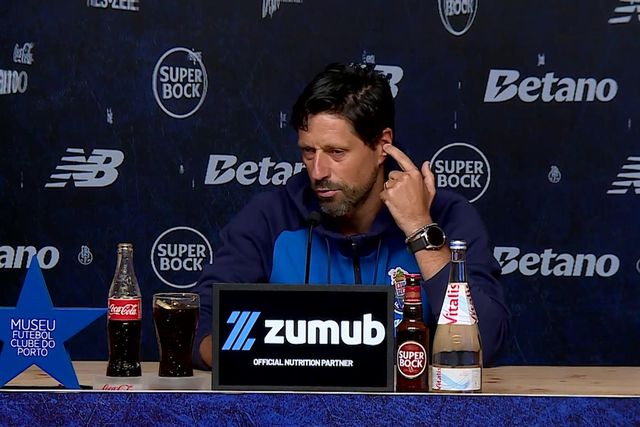 Vítor Bruno deixa elogios ao Santa Clara