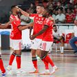 Pany Varela festeja primeiros golos pelo Benfica (Foto: Benfica)