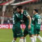 Vitor Roque celebra golo pelo Palmeiras