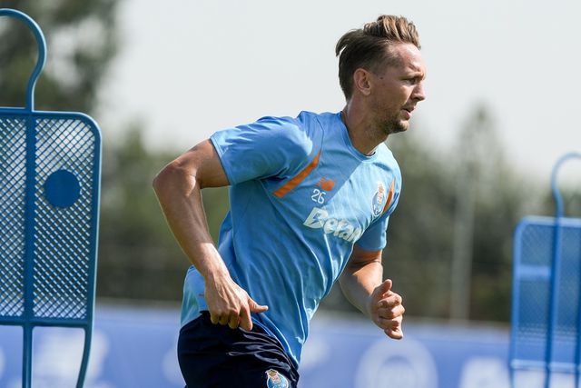 FC Porto: De Jong arrisca paragem longa