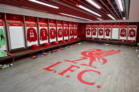 O pormenor que salta à vista no balneário do Liverpool
