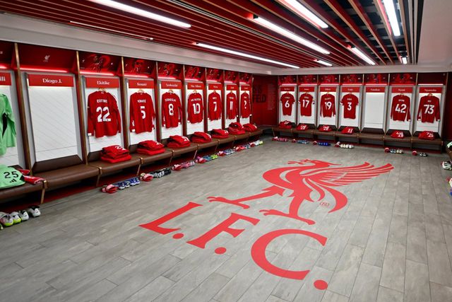 O pormenor que salta à vista no balneário do Liverpool