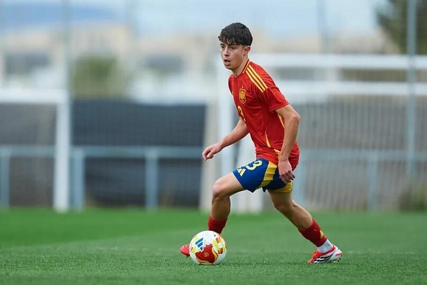 Marc Santos, internacional jovem pela Espanha - Foto: Levante