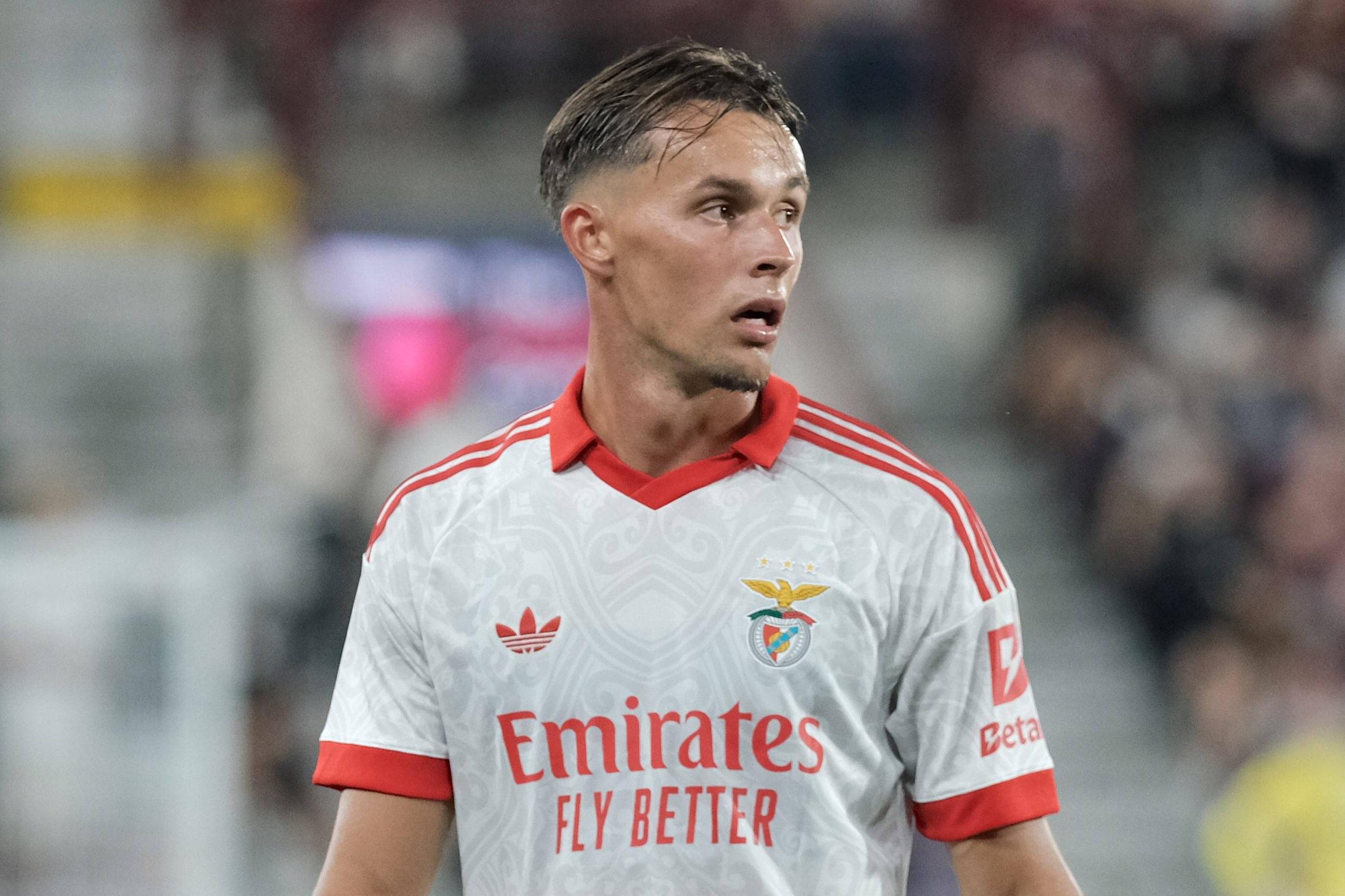 Dedic no jogo com o Hearts, em Edimburgo — Foto: IMAGO