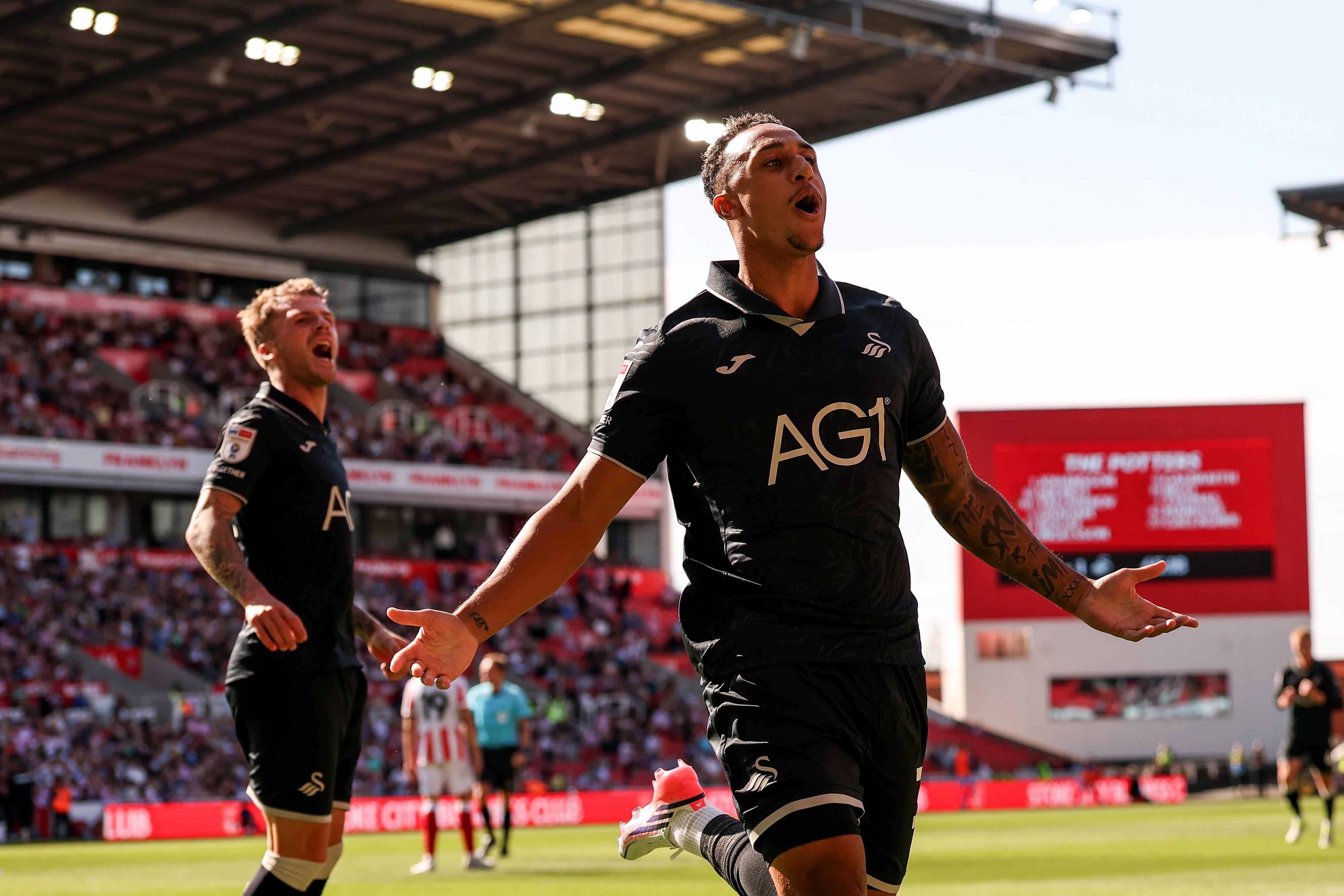 Adam Idah marcou no primeiro toque do jogo e deu a vitória - Foto: Swansea