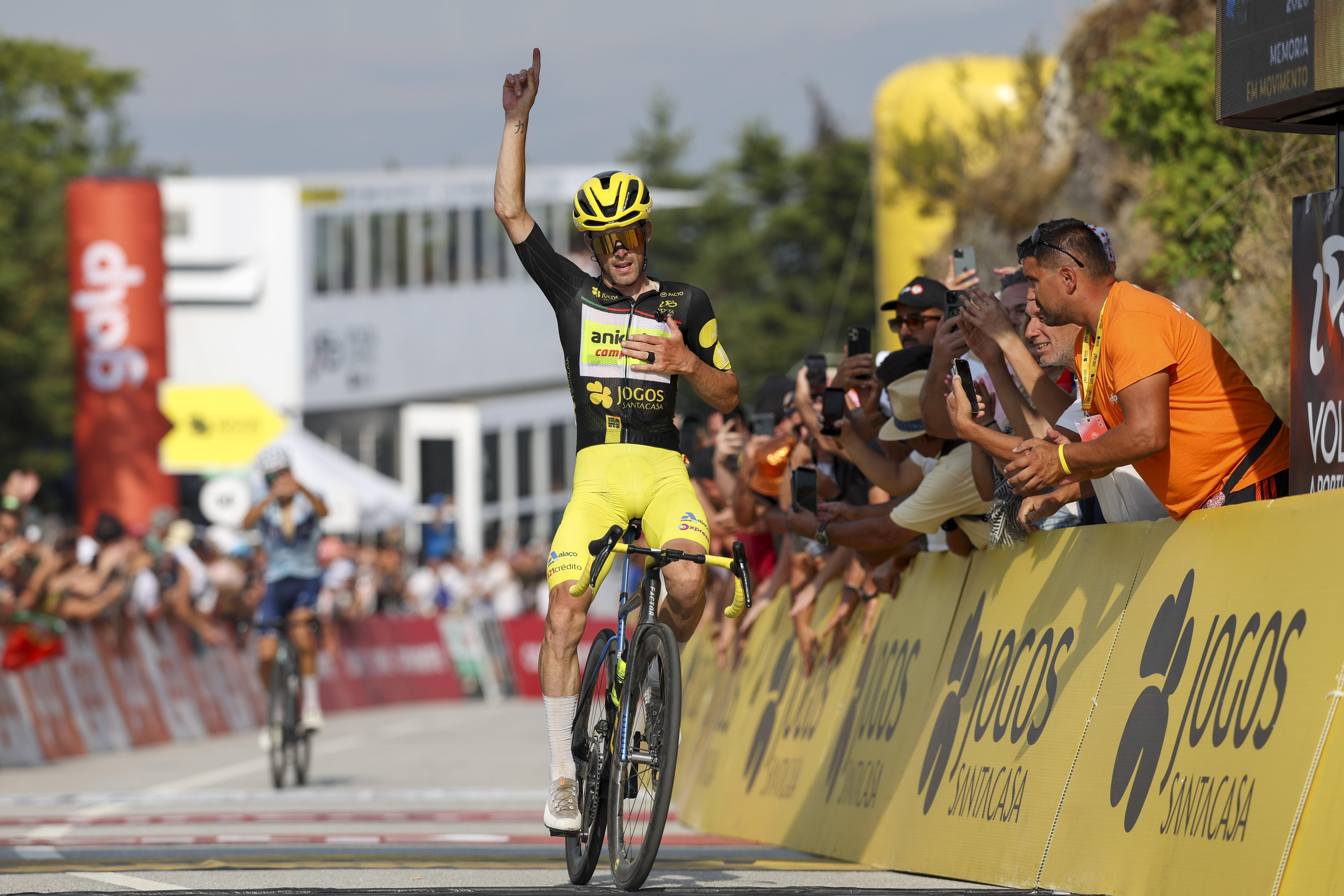 Alexis Guerin, (Anicolor) vencedor da 9.ª etapa da Volta a Portugal (Nuno Veiga/LUSA)