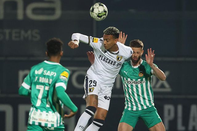 Rio Ave-Famalicão, Vila-condenses contra a história