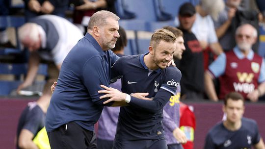 Tottenham domina os prémios de melhor do mês de agosto da Premier League