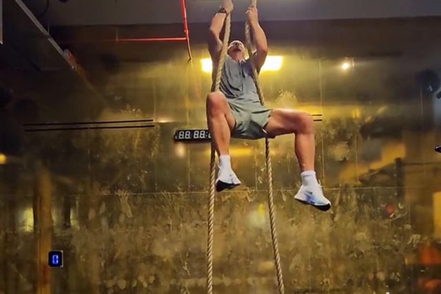 Ibrahimovic volta a dar sinais de vida e agora inclui cordas