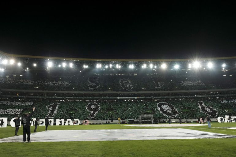 Esteve 3 anos no Sporting, fez apenas 2 jogos e agora deixa Alvalade